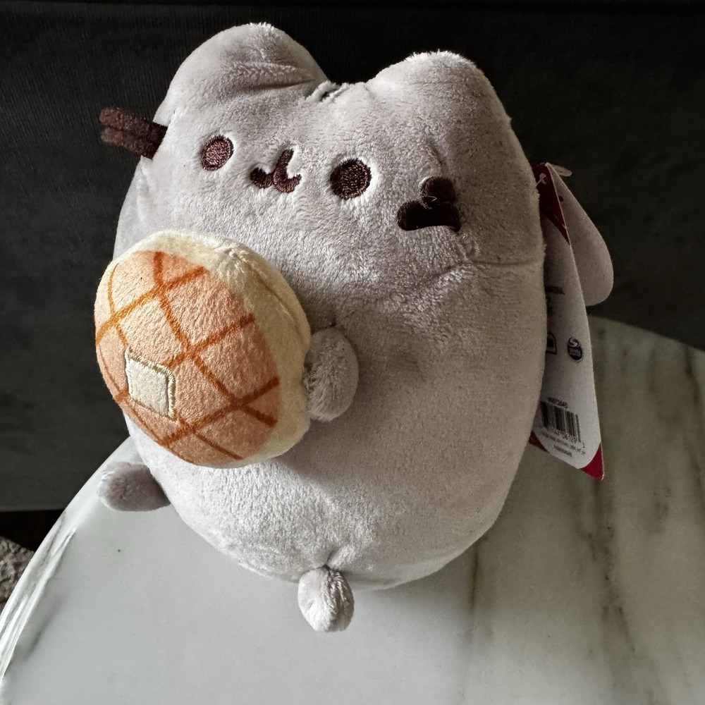 Gund Pusheen Small Snackable Waffle Cat Plush Toy w/Pancake Target Exclusive New